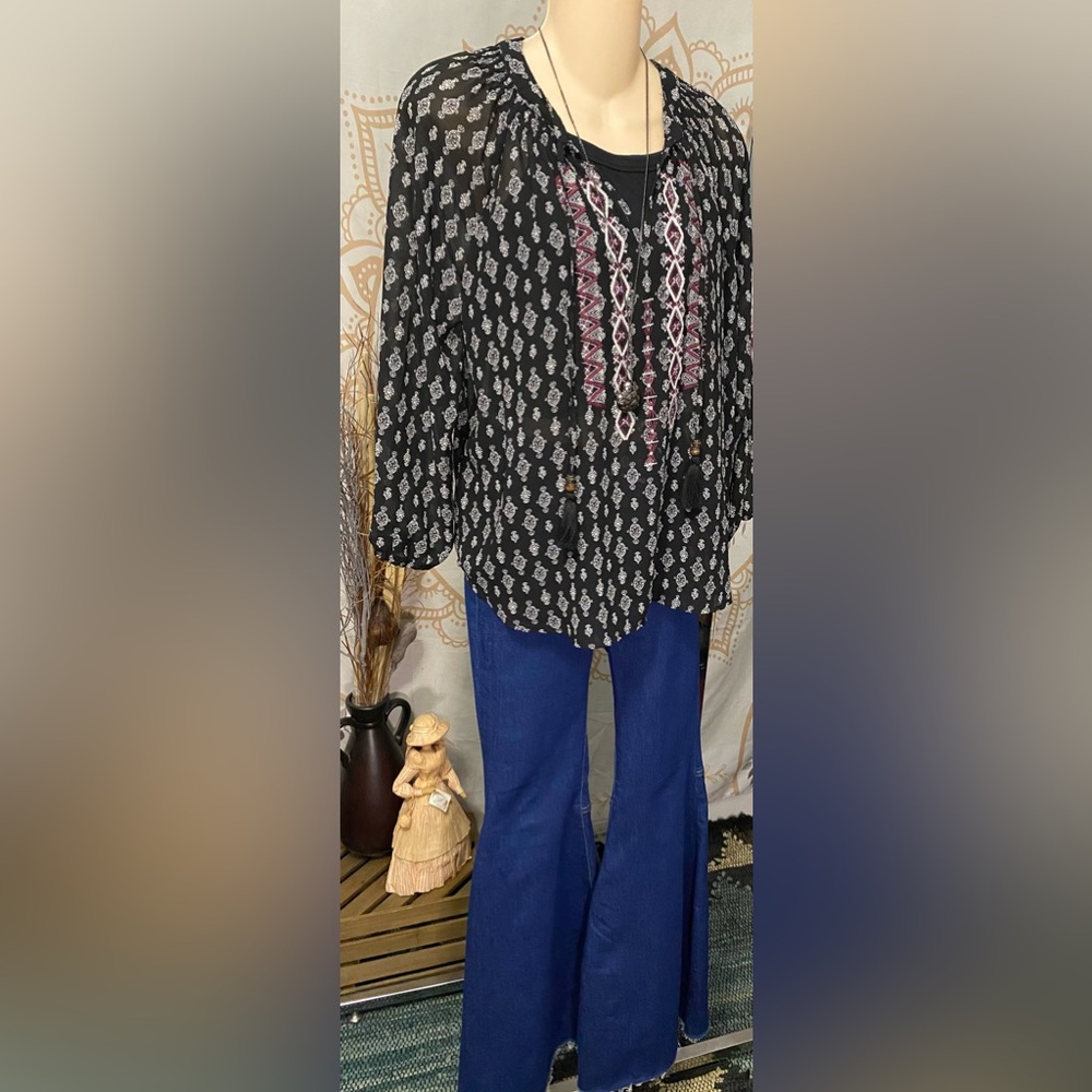 NWT Mason and Bell blue and white sheer peasant top size large elastic sleeves